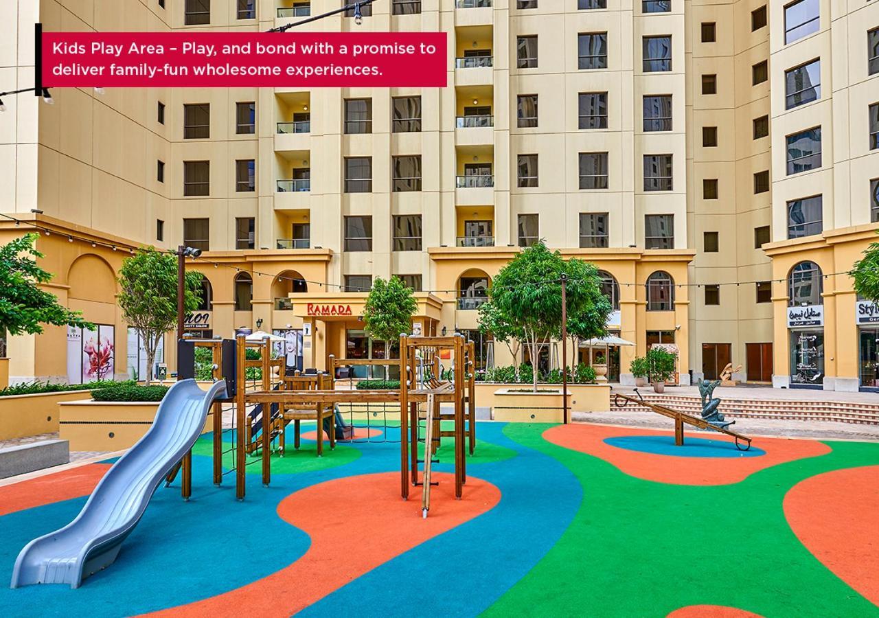 Апарт-отель Ramada Hotel, And By Wyndham Jbr