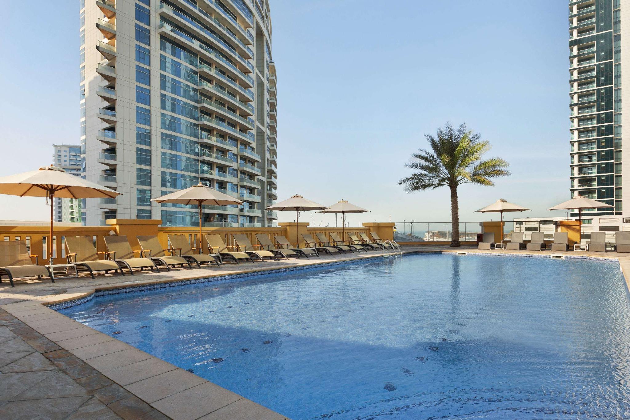 Ramada Hotel, And By Wyndham Jbr Дубай
