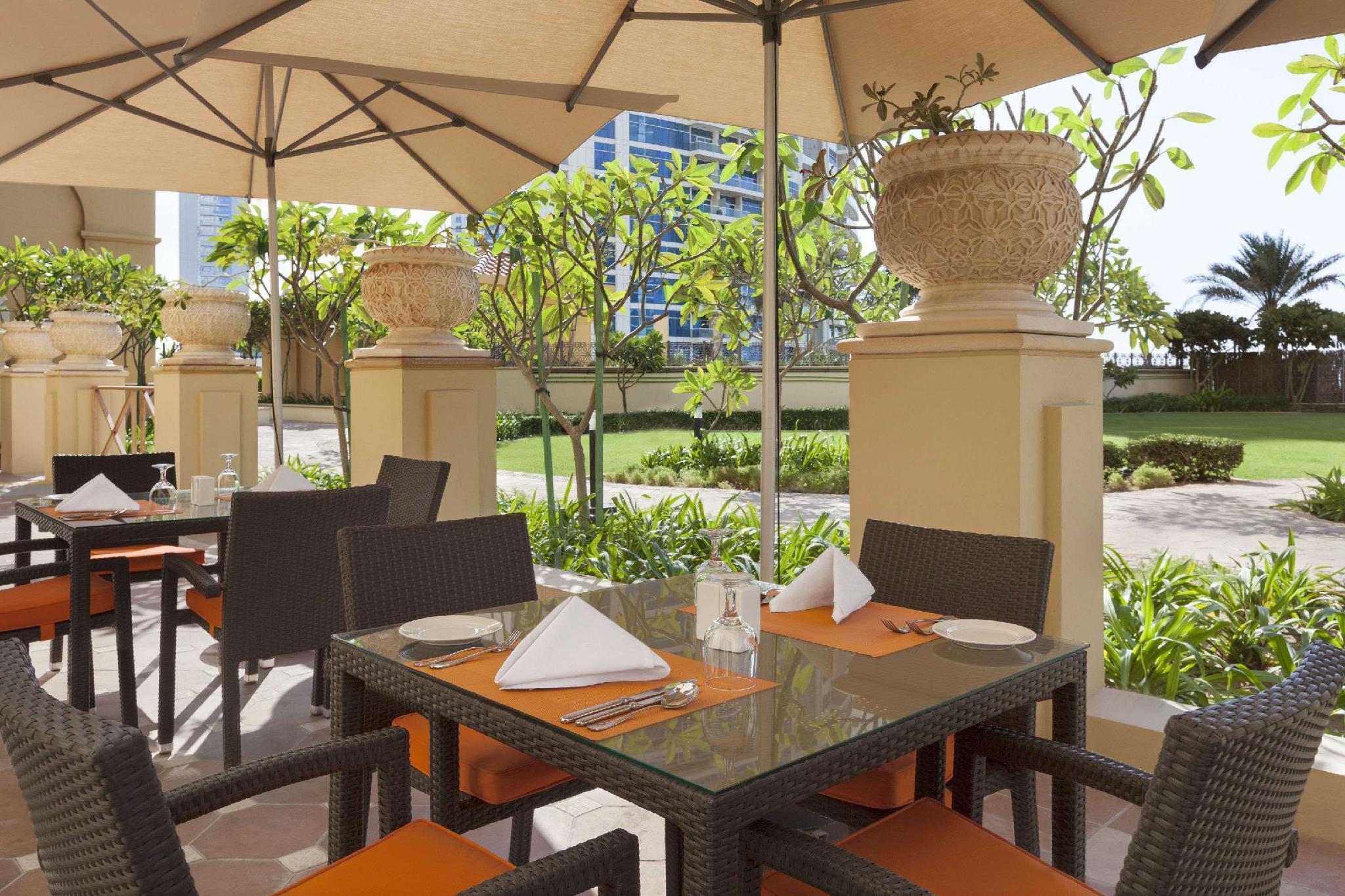 Ramada Hotel, And By Wyndham Jbr Апарт-отель Дубай